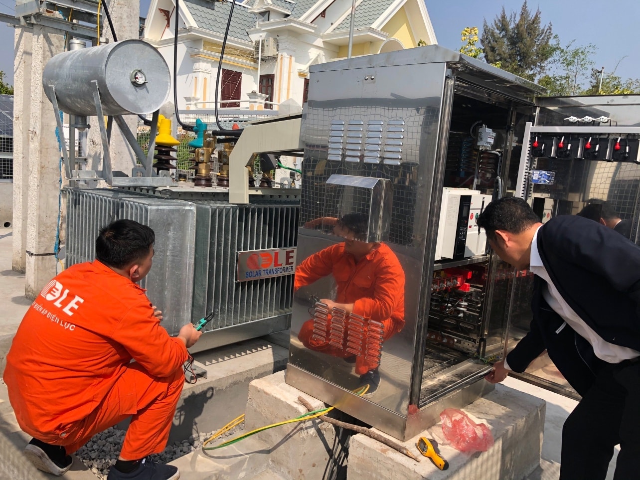 Bảo dưỡng máy biến áp 3 pha