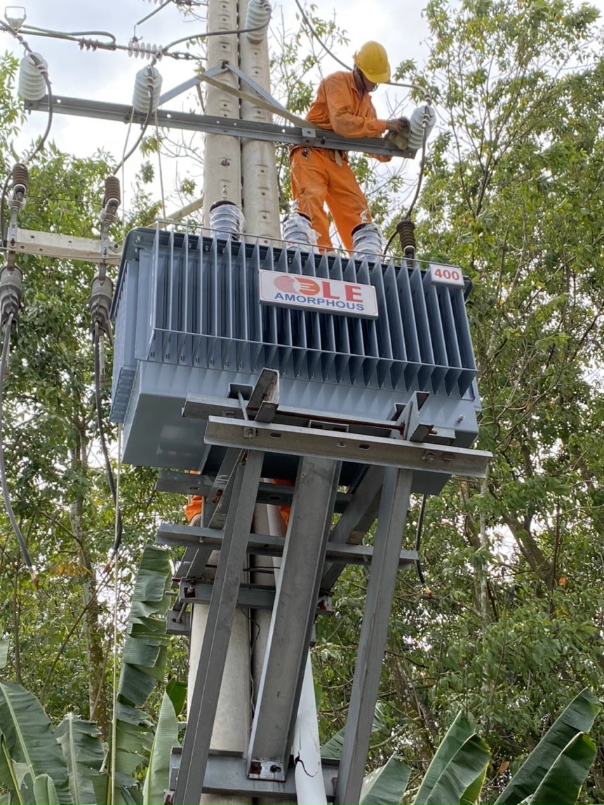 Máy biến áp amorphous có nhiều ưu điểm giúp tiết kiệm năng lượng