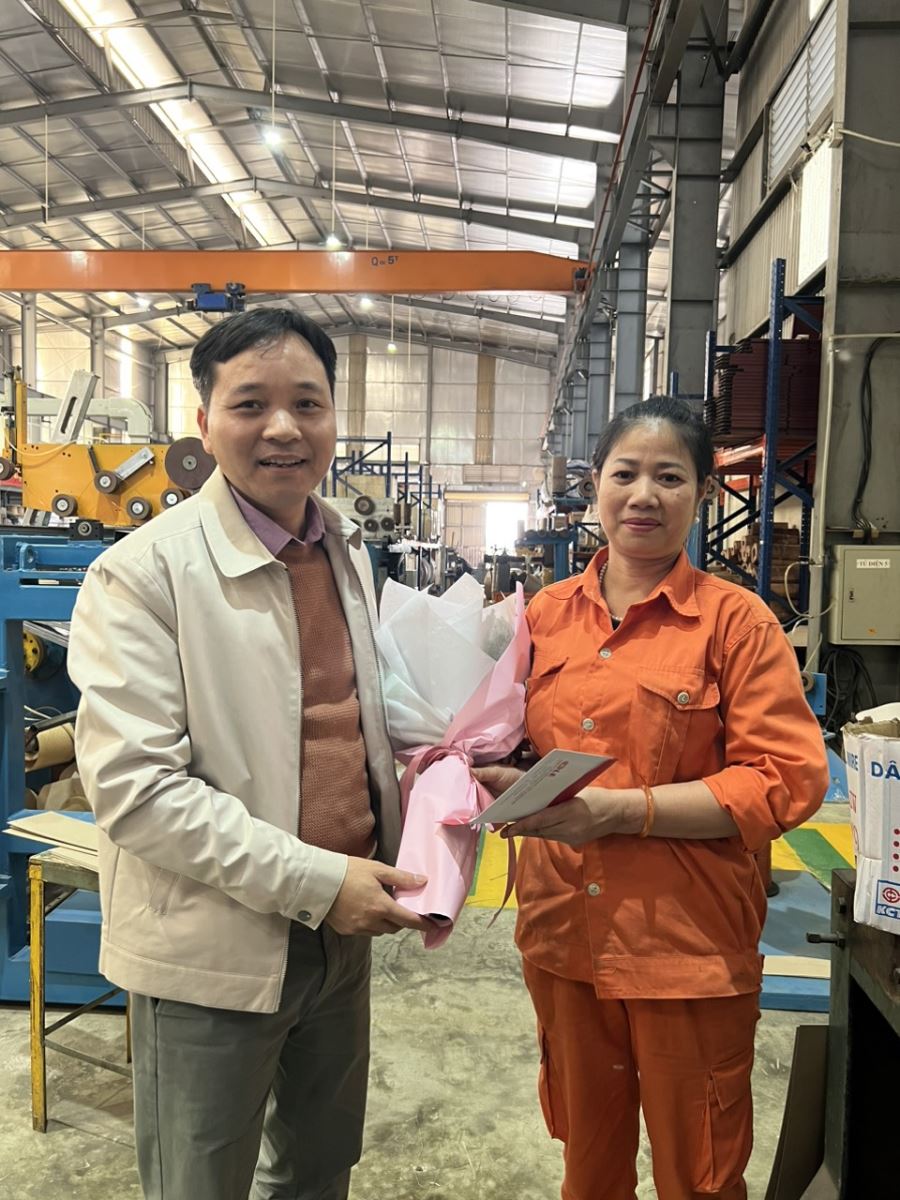 Máy biến áp LE Chúc mừng sinh nhật